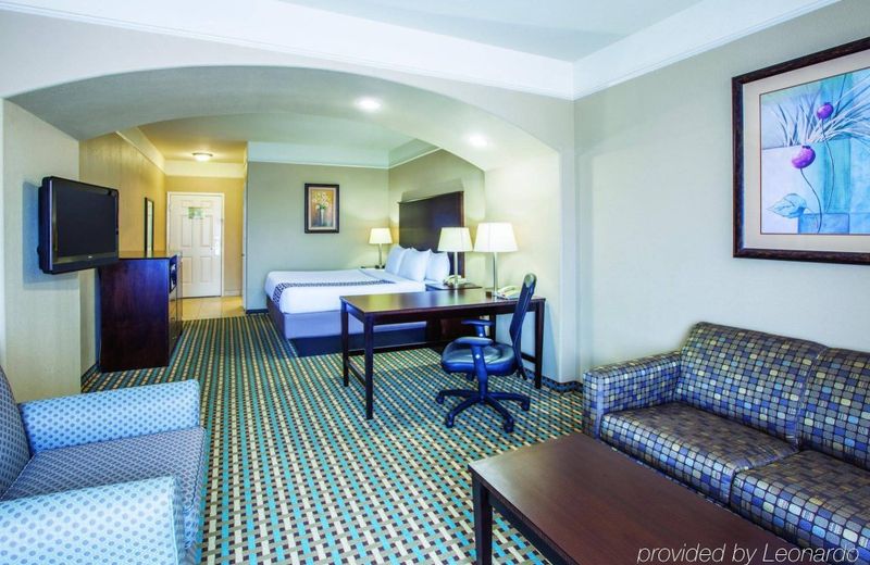 La Quinta by Wyndham Bay City