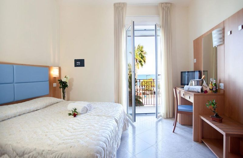 Hotel Ambassador