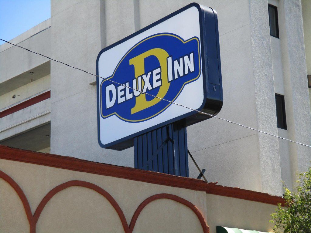 Deluxe Inn Hawthorne/ LAX