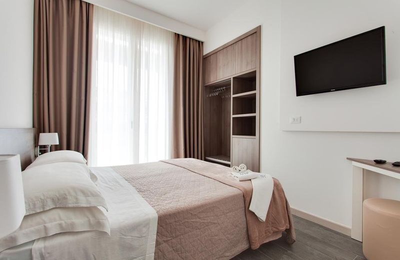 Hotel Nadir