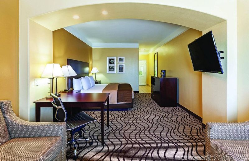 La Quinta by Wyndham Angleton