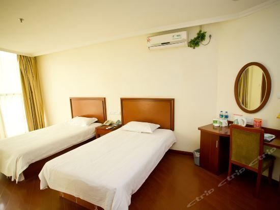GreenTree Inn Wuxi Jiangyin High-speed Train Jinsanjiao Market Express Hotel