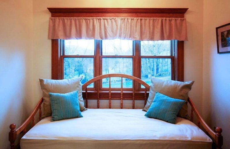 Breezy Hill Inn