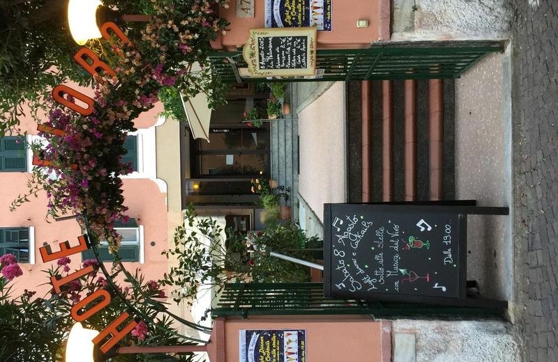 Hotel Flora