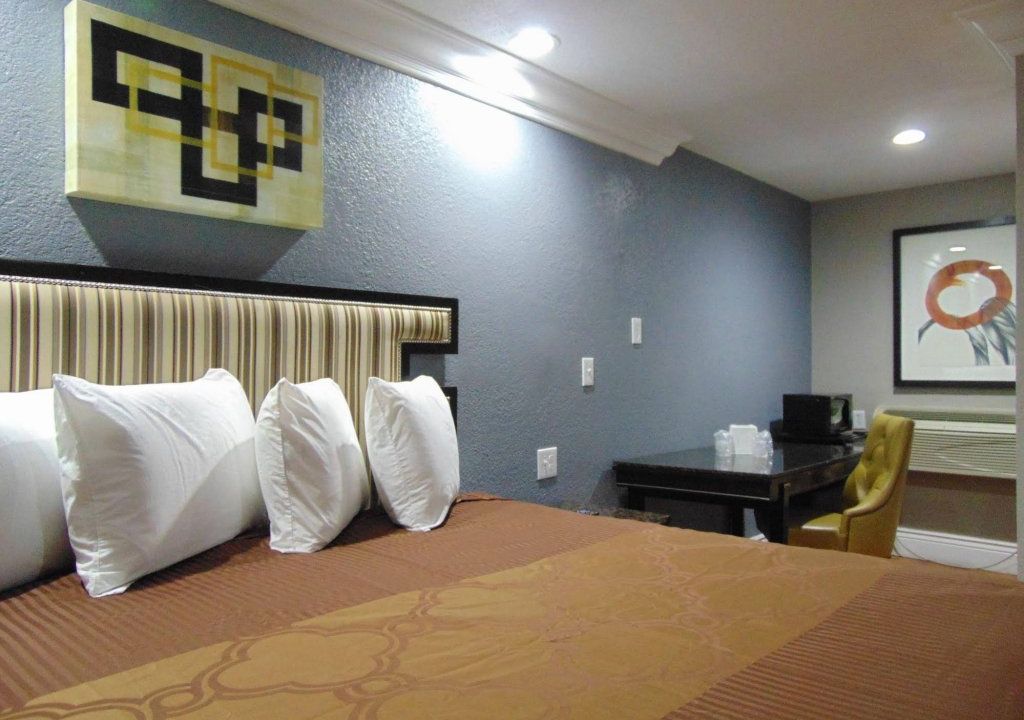 Budget Inn
