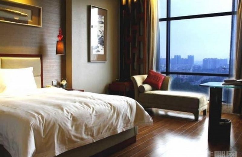 GRAND ORIENTAL HOTEL