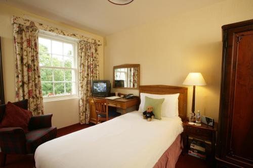 Castle Campbell Hotel