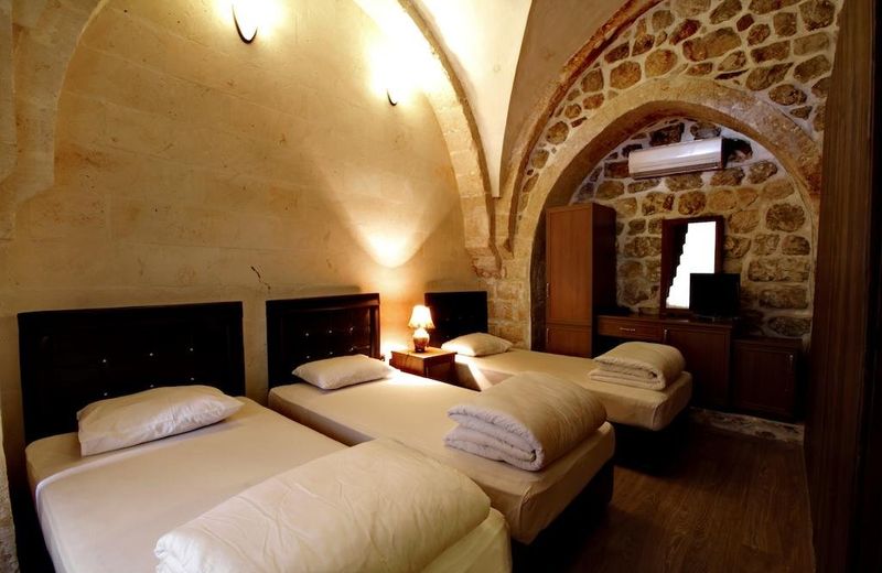 Kadim Hotel