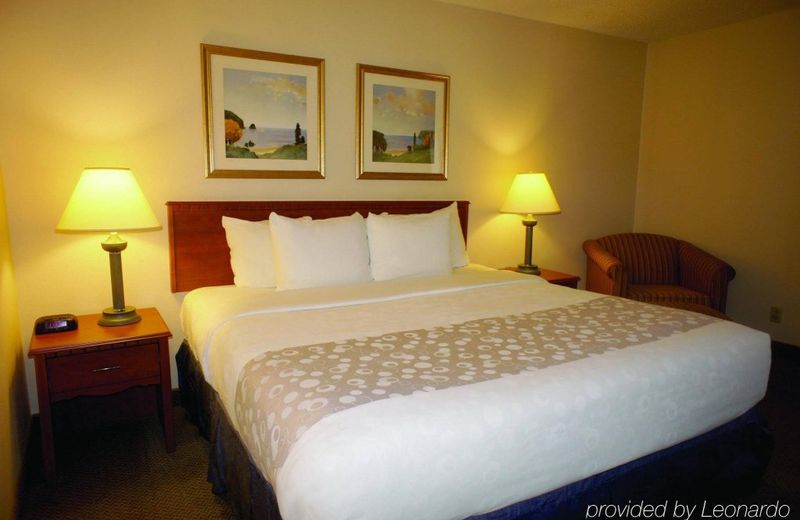 La Quinta Inn by Wyndham Indianapolis Airport Executive Dr