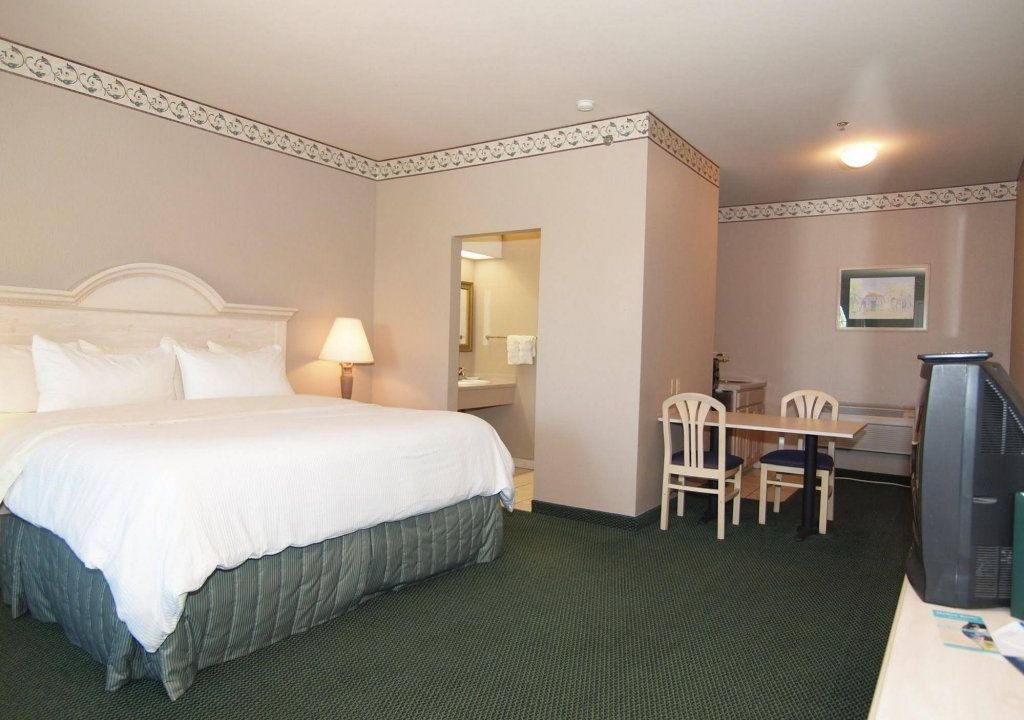The Inn at Fulton Harbor