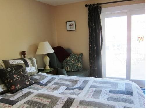 Twin Pines Bed & Breakfast
