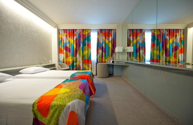 Ariha Hotel