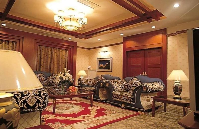 Shanyang Jianguo Hotel
