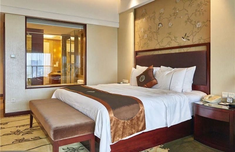 Yixing Hotel