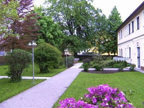 Outdoor Pictures 21