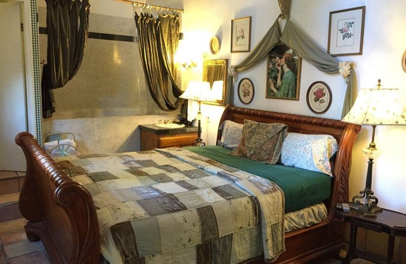 PINE ROSE INN
