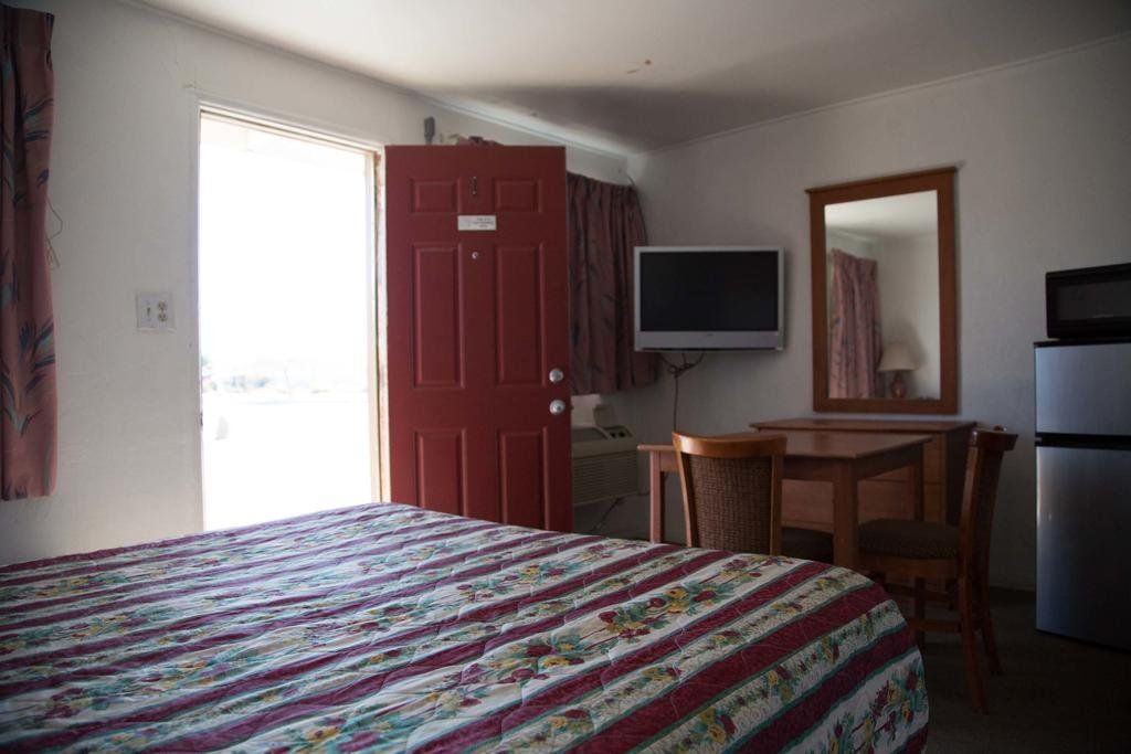Boron Motel