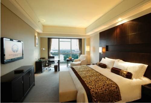 Haiwaihai Crown Hotel