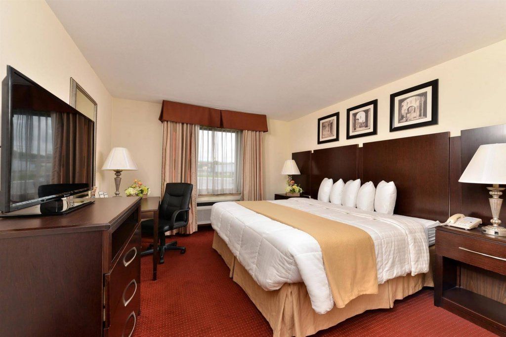Magnuson Hotel Nashville North