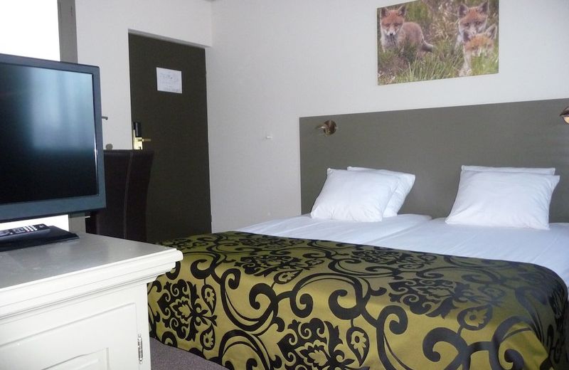 Hotel Sportsbar & Brasserie Dorhout Mees
