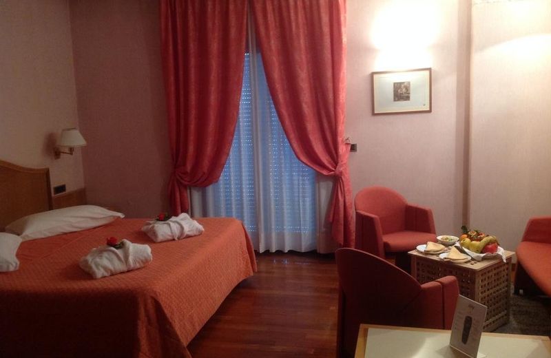 Hotel Lory & Ristorante Ferraro