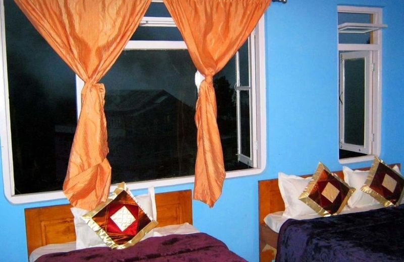 Tenzing Retreat, Lachung
