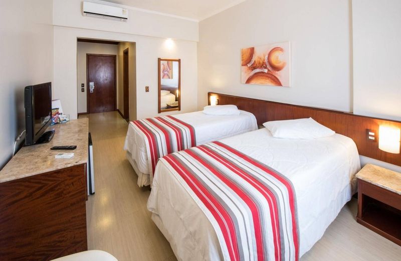 Hotel Carlton Plaza