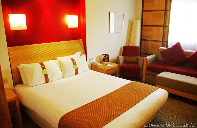 Holiday Inn Aylesbury, an IHG Hotel