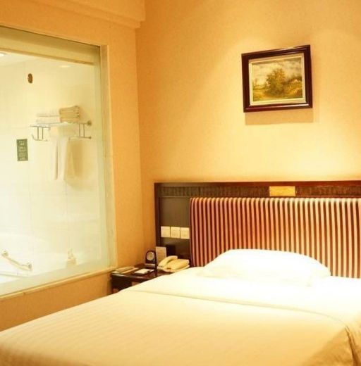 Xiongfei Holiday Hotel
