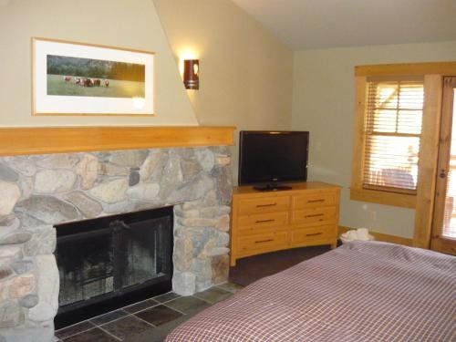 Freestone Inn