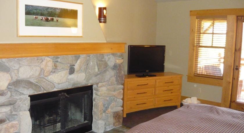 Freestone Inn