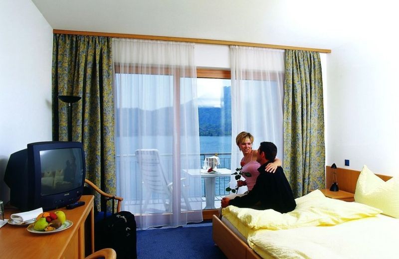 Tresa Bay Hotel