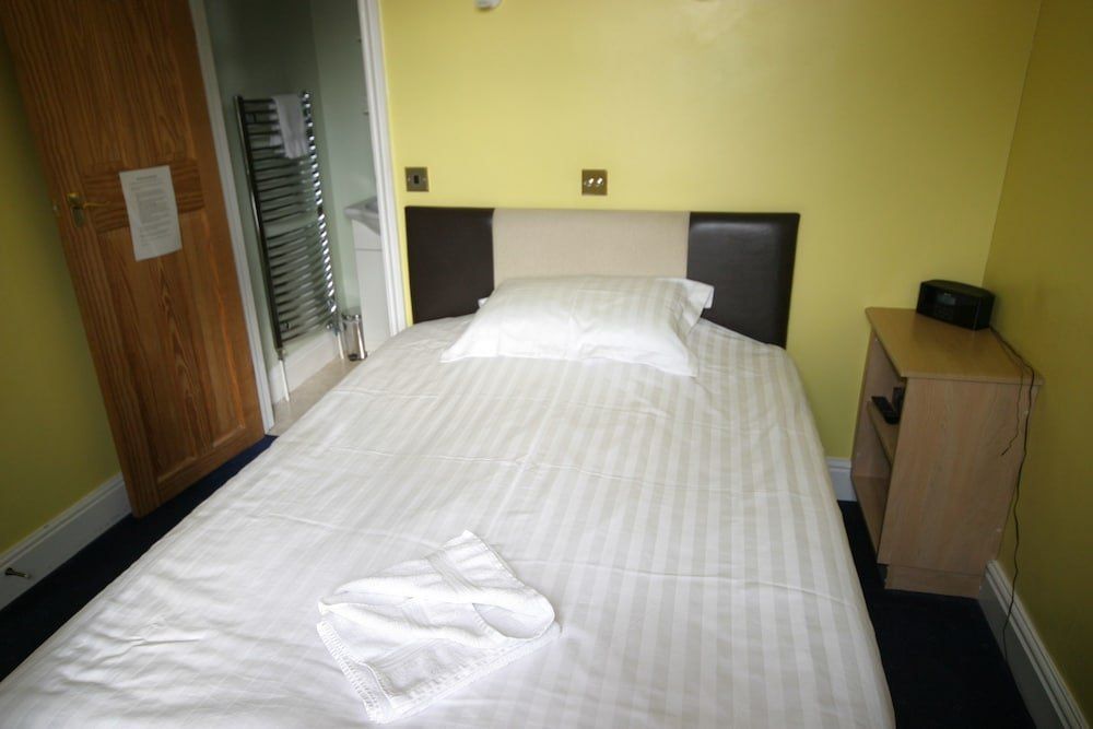 Holland House Bed & Breakfast
