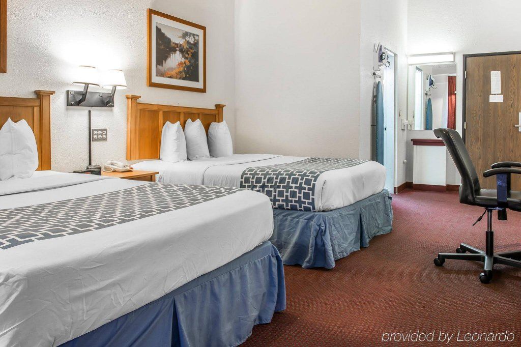 Econo Lodge Bay City
