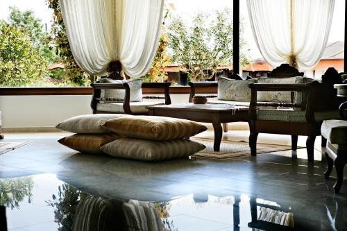 Antigoni Beach Resort