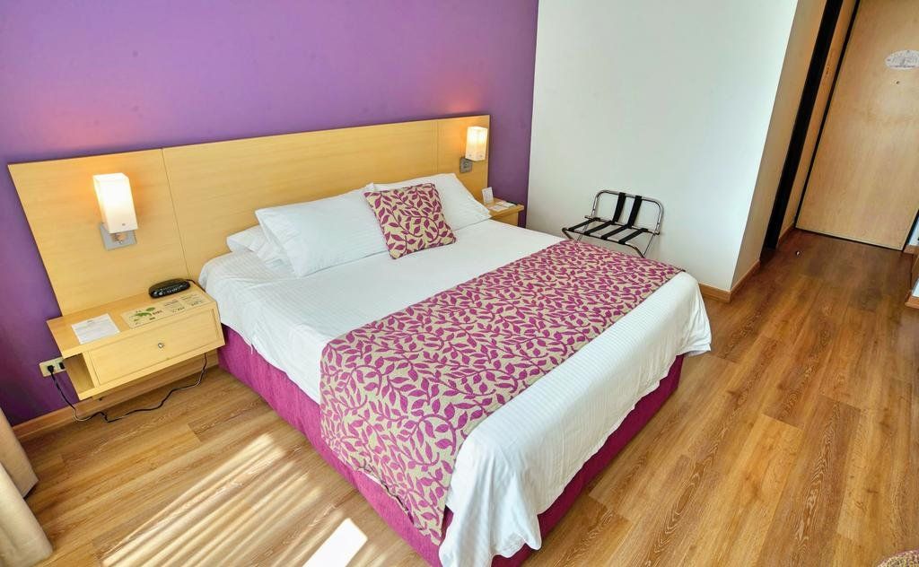Novelty Suites Hotel