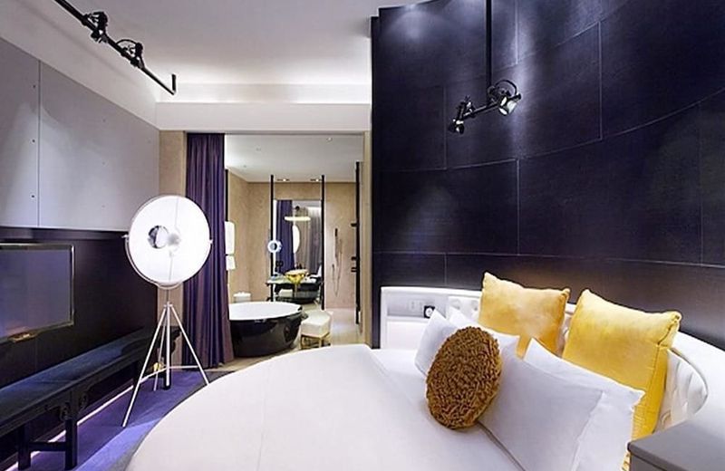 Cineaste Garden Hotel