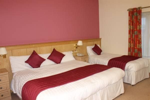 Mahon's Hotel