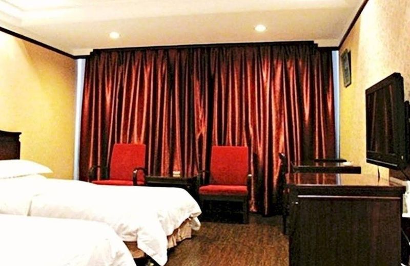 Huifeng Business Hotel