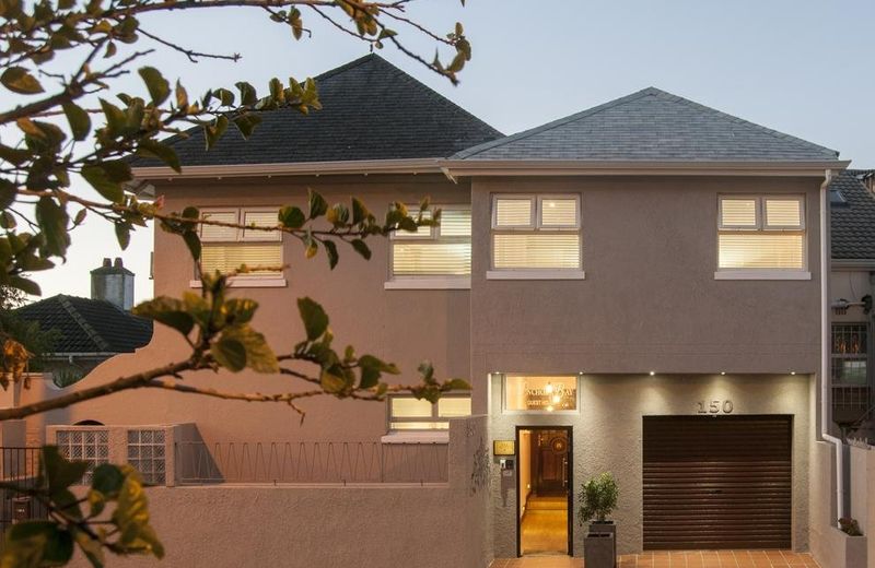 Anchor Bay Guest House