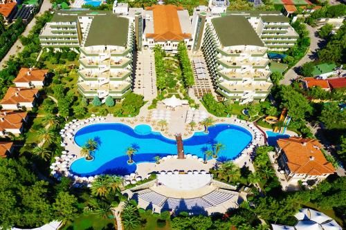Queen's Park Rai Premium Tekirova