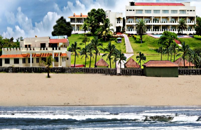 St.James Court Beach Resort