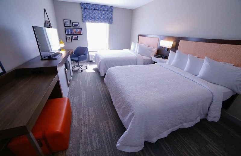 Hampton Inn & Suites Forest City