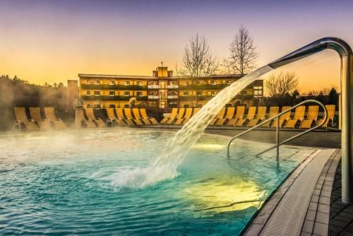 Outdoor Pictures 21