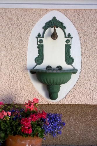 Outdoor Pictures 19