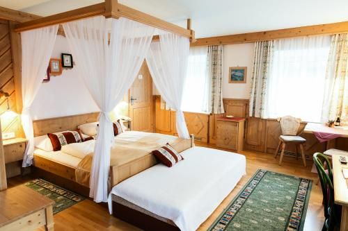 Scharfegger's Raxalpenhof - Zuhause am Land