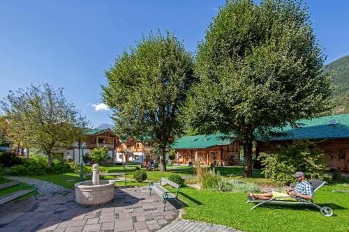 Outdoor Pictures 24