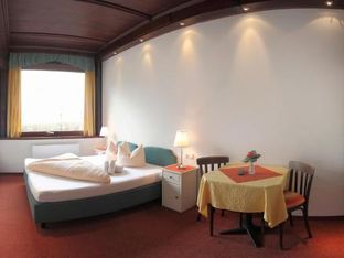 Hotel Image 2