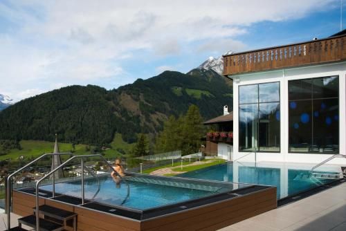 Outdoor Pictures 22