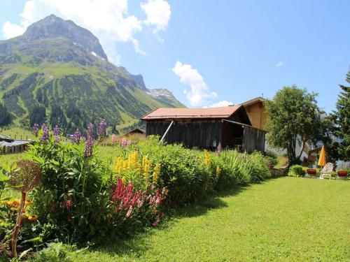 Outdoor Pictures 24
